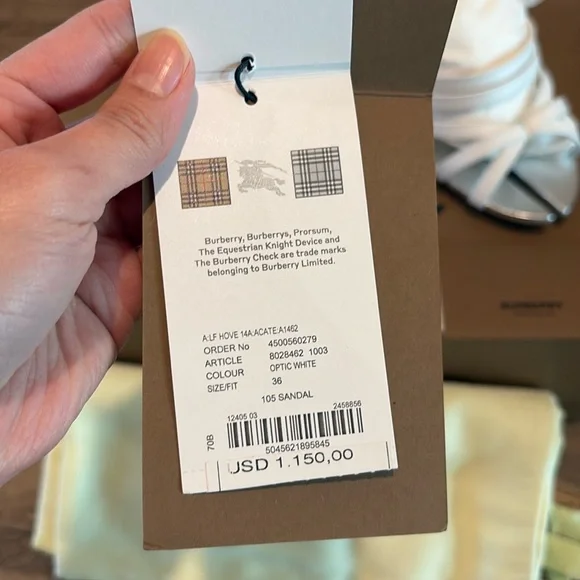 NWT SIZE 36 Burberry White Leather Split-Toe Hove Sandals - Picture 3 of 16